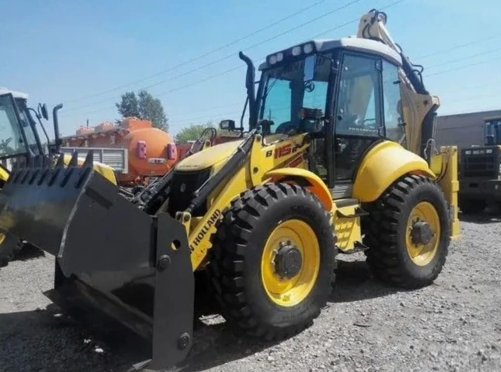 Экскаватор New Holland B115B 2014 года от 2400000 руб, Республика Татарстан, Публичное предложение 